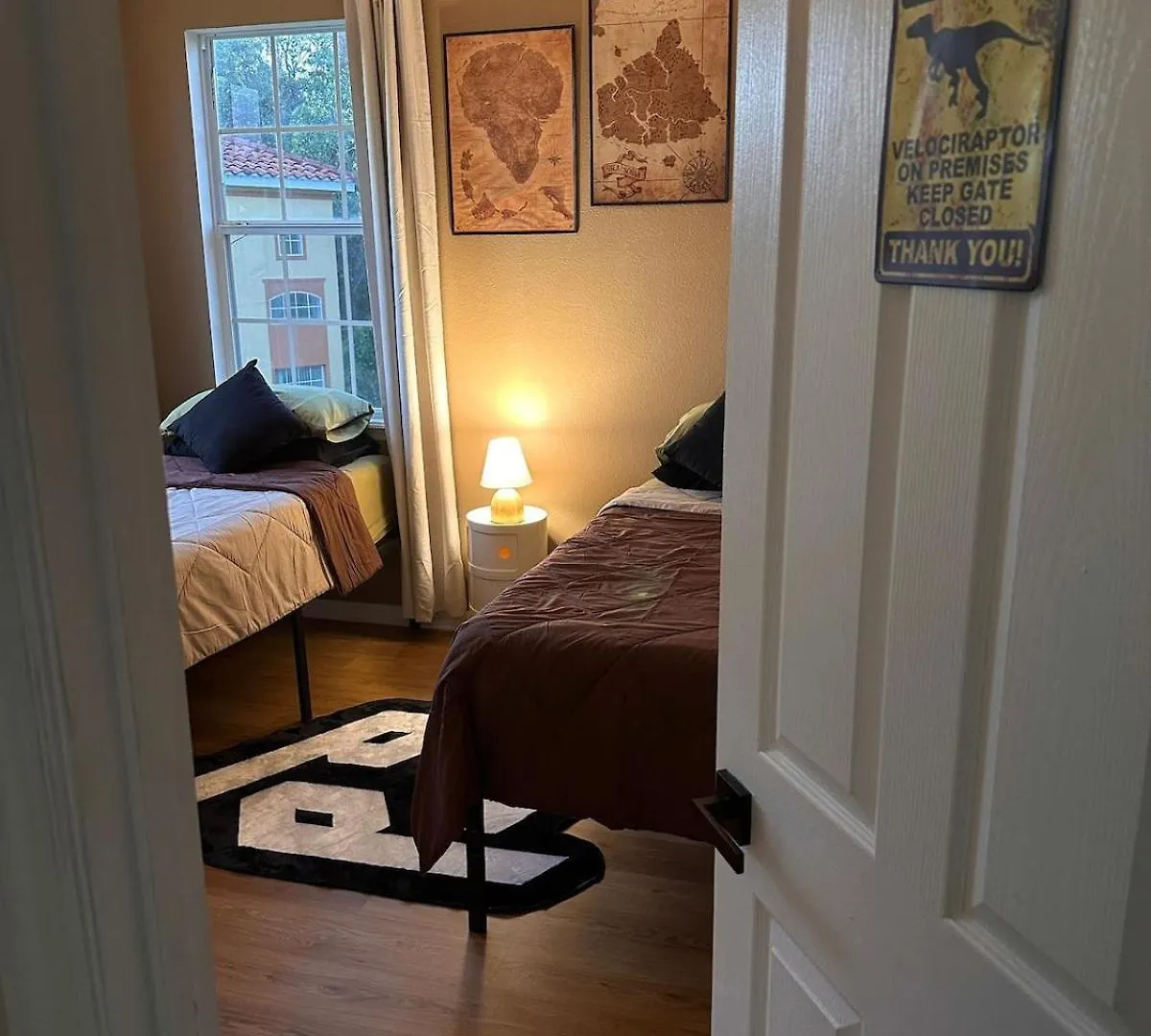 Sun Drenched & Spacious Retreat Mins To Disney Davenport
