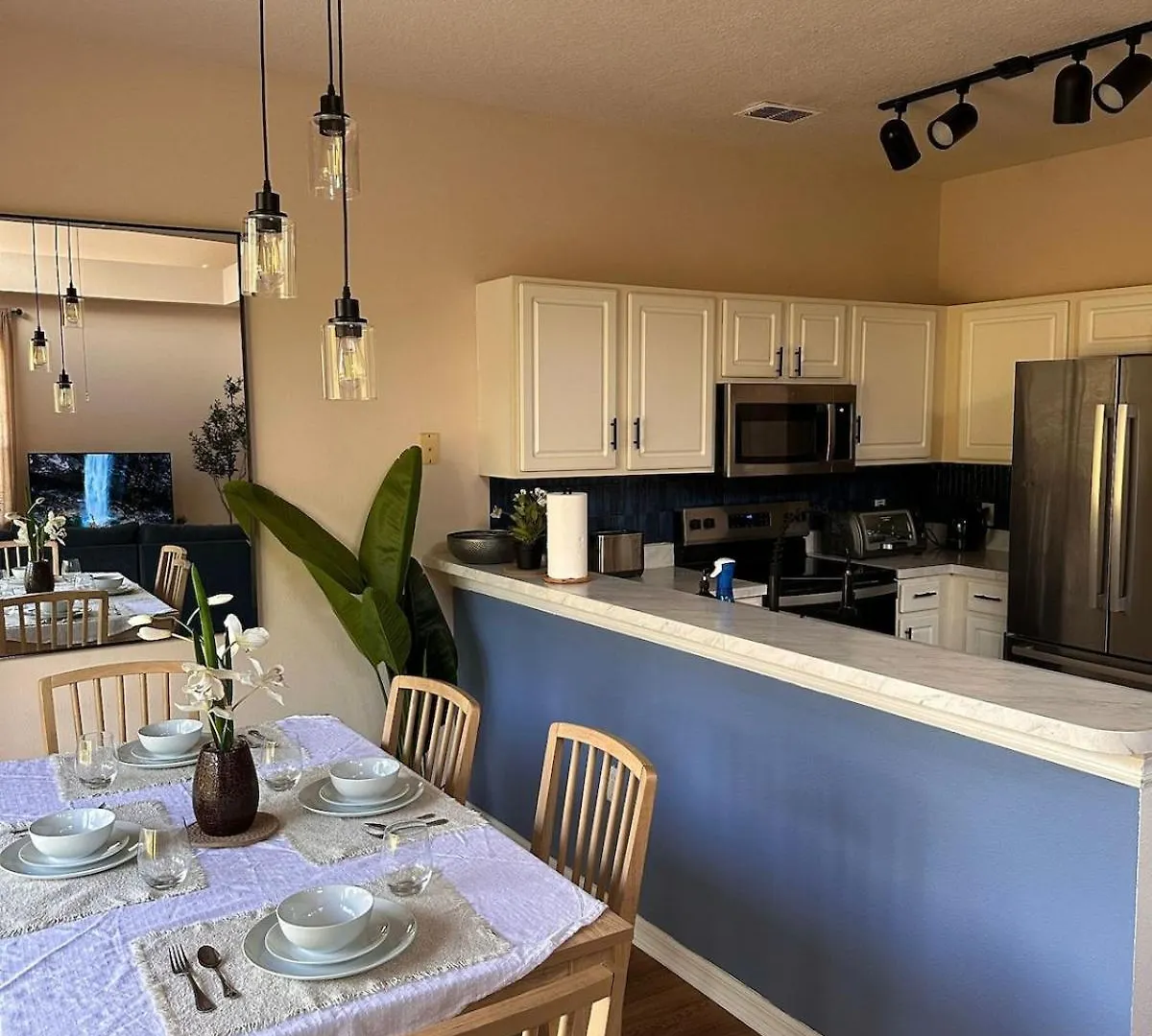 Holiday home Sun Drenched & Spacious Retreat Mins To Disney Davenport