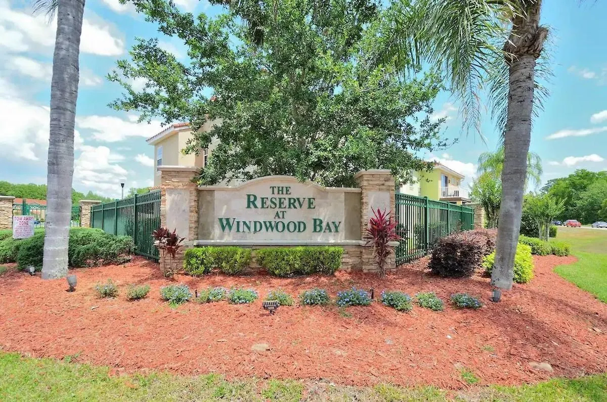 Sun Drenched & Spacious Retreat Mins To Disney Davenport 0*,  United States